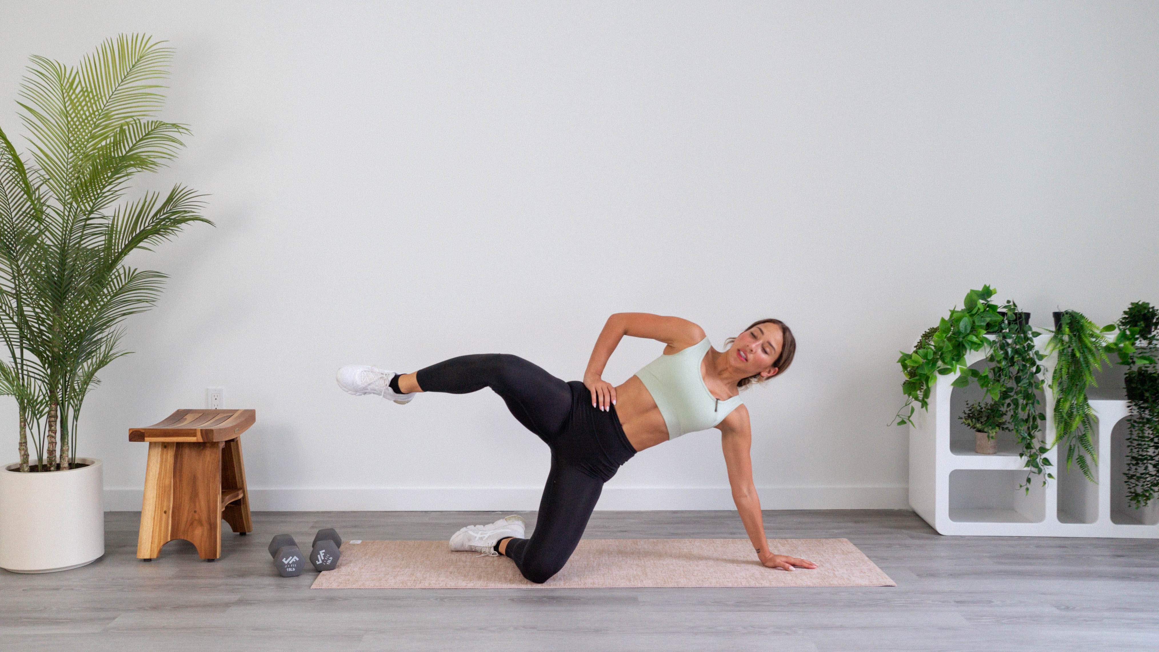 ABS & ASS Workout - WITH DUMBBELLS