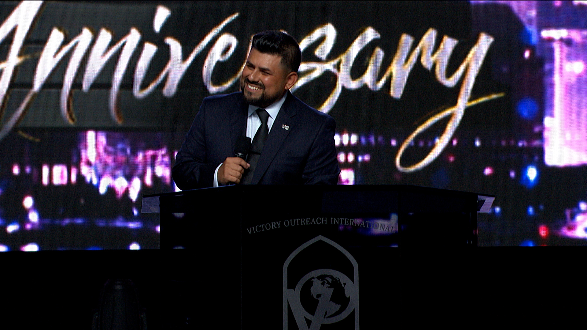 Expect Great Things, Attempt Great Things (2017) Al Valdez