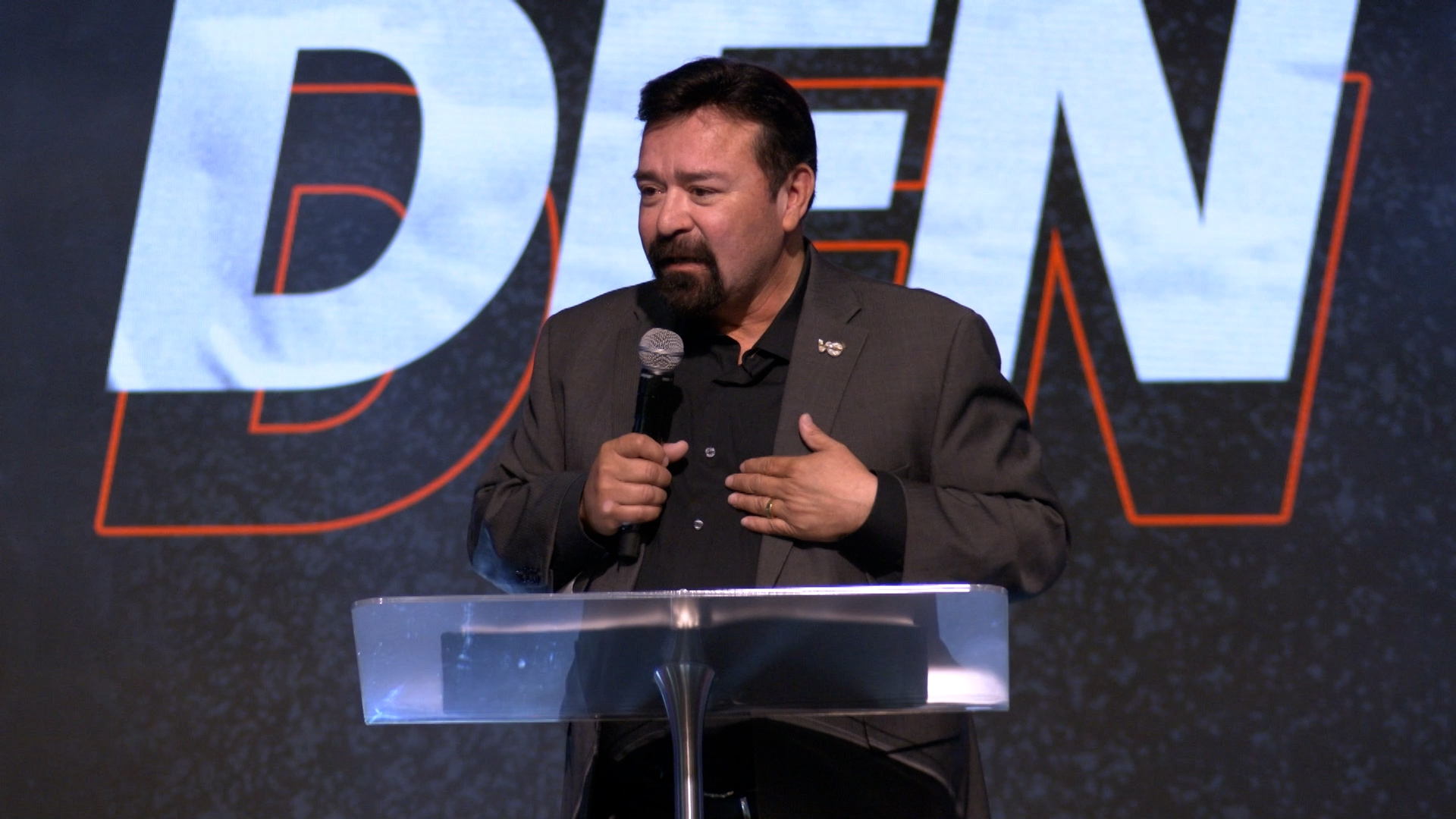 Build & Battle - Sonny Arguinzoni Jr