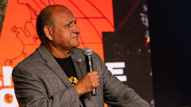 Ronnie De La Mancha - Tomando El Manto