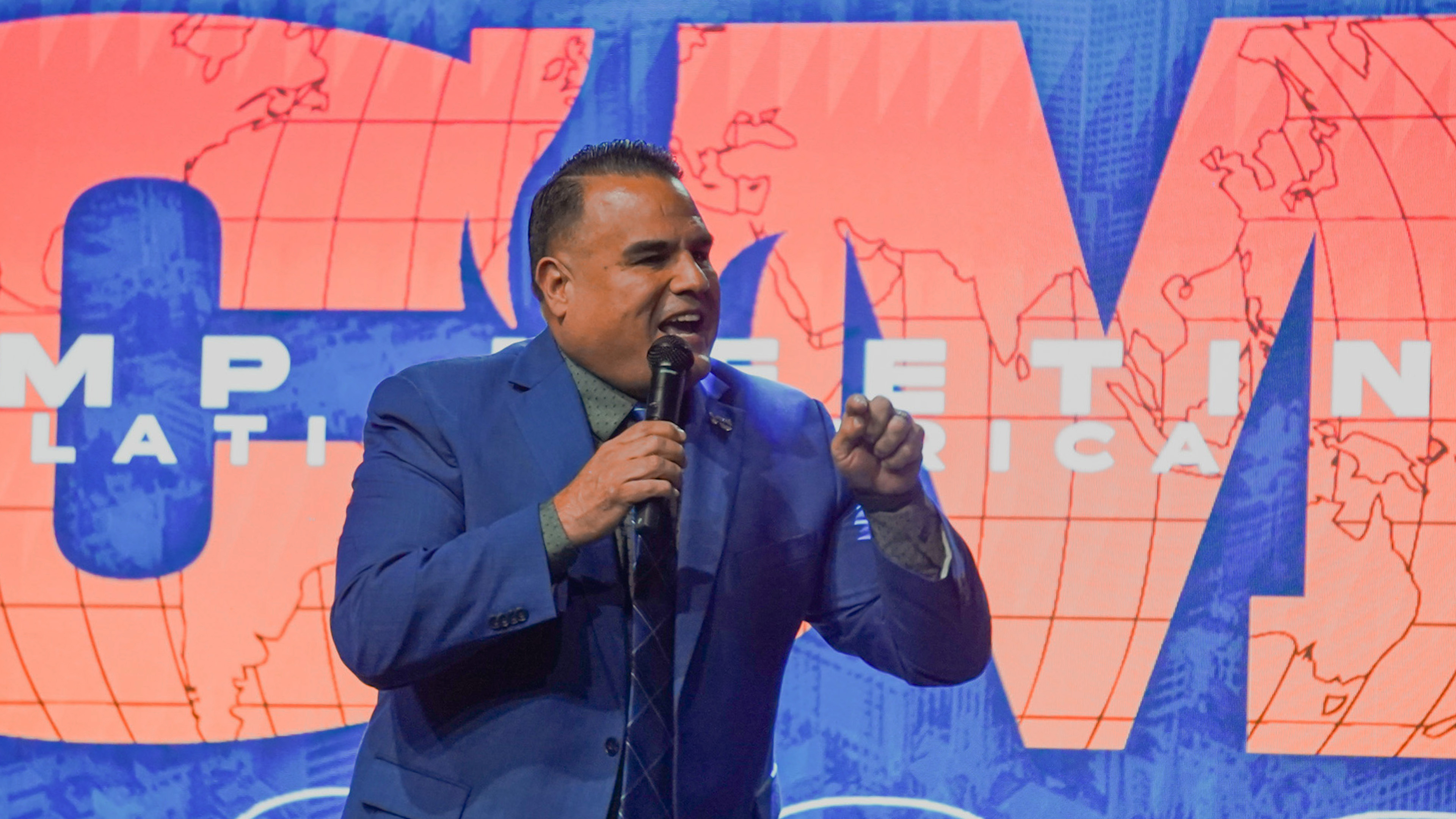 Pero Dios - Luis Saenz