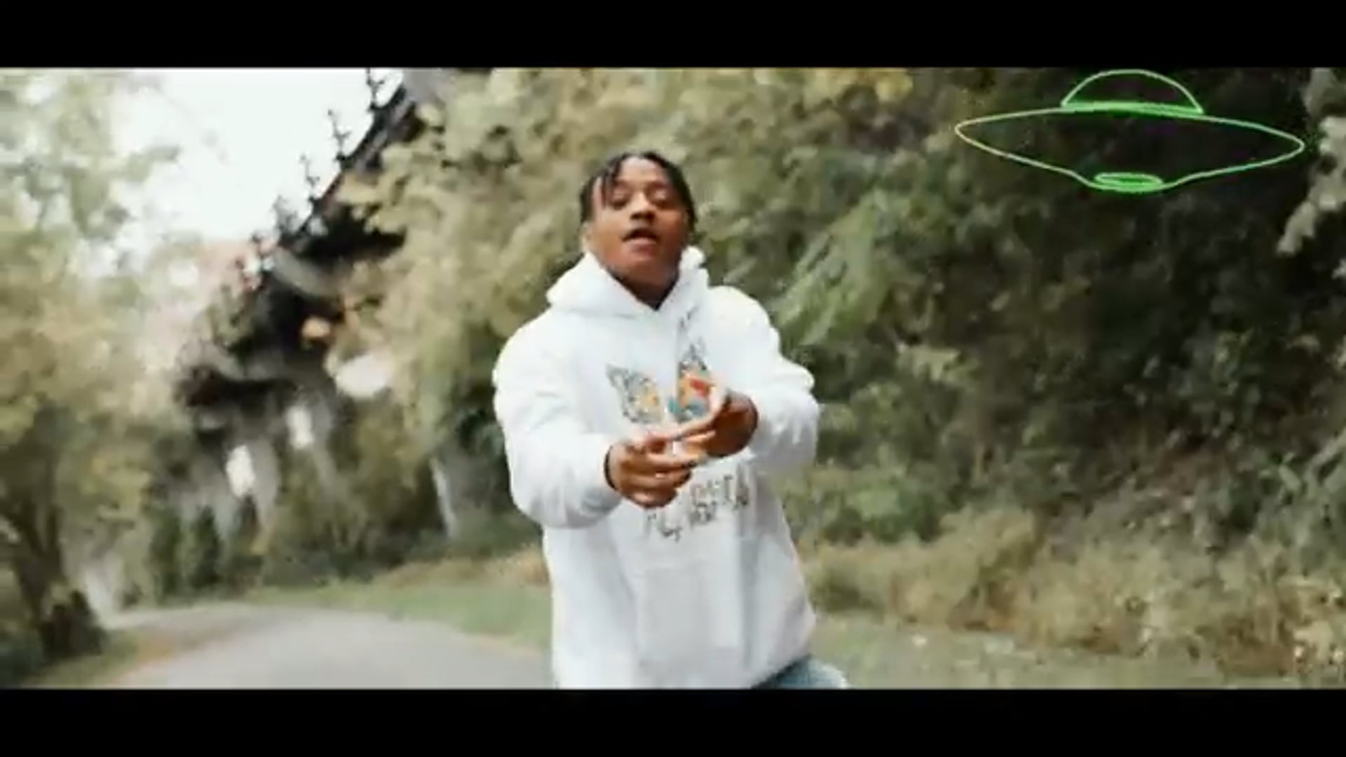 LA-Meek - Blue Jeans White T (Official Music Video)