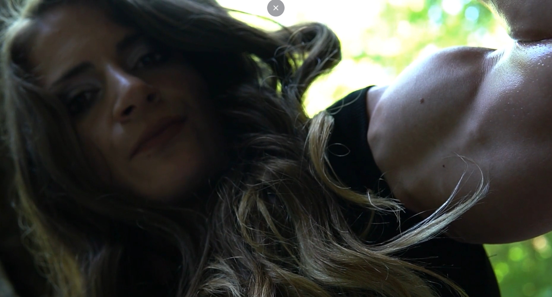 Roxy Shooting Video 01