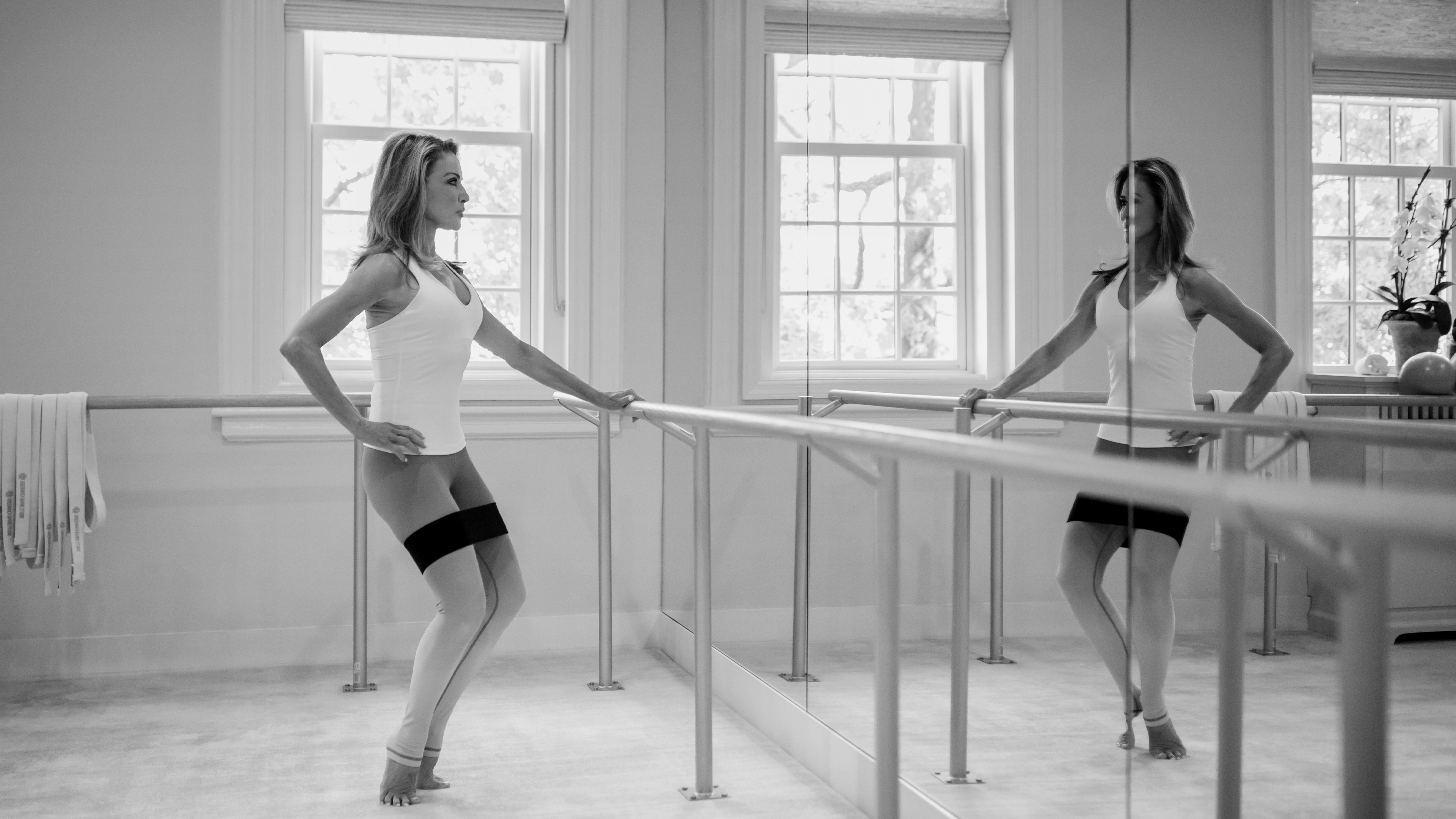  Thighs and Abs with Cindy