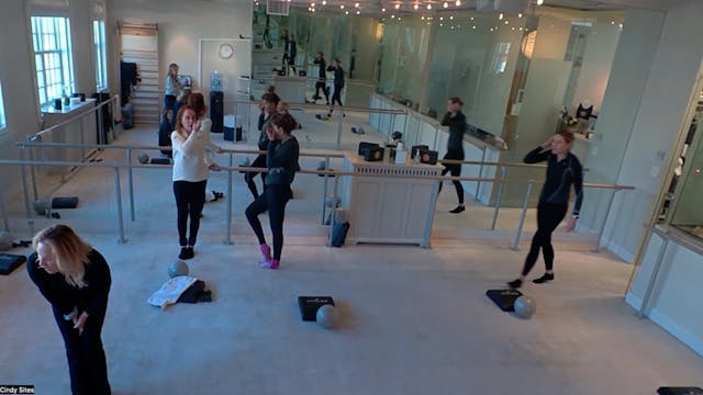 Live Studio Class with Cindy