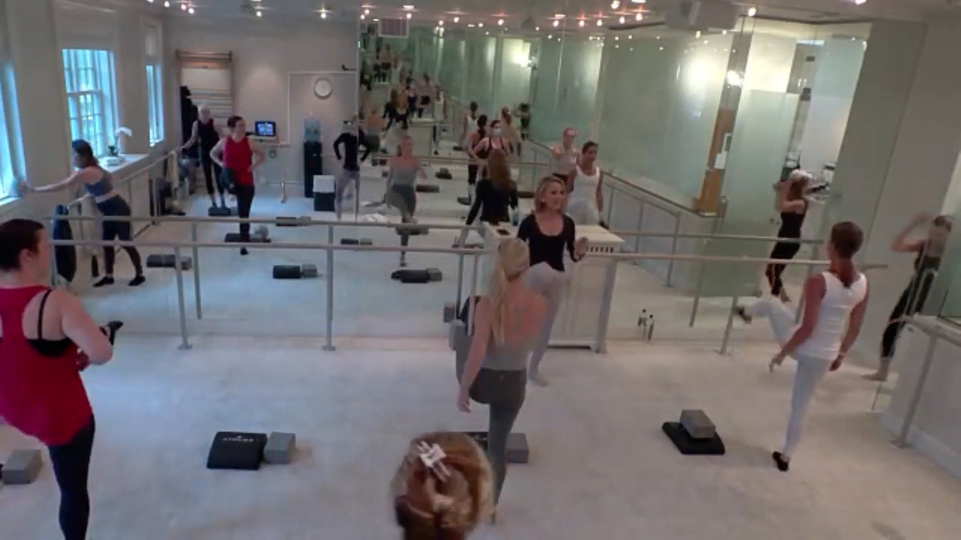 LIVE Studio Class with Cindy