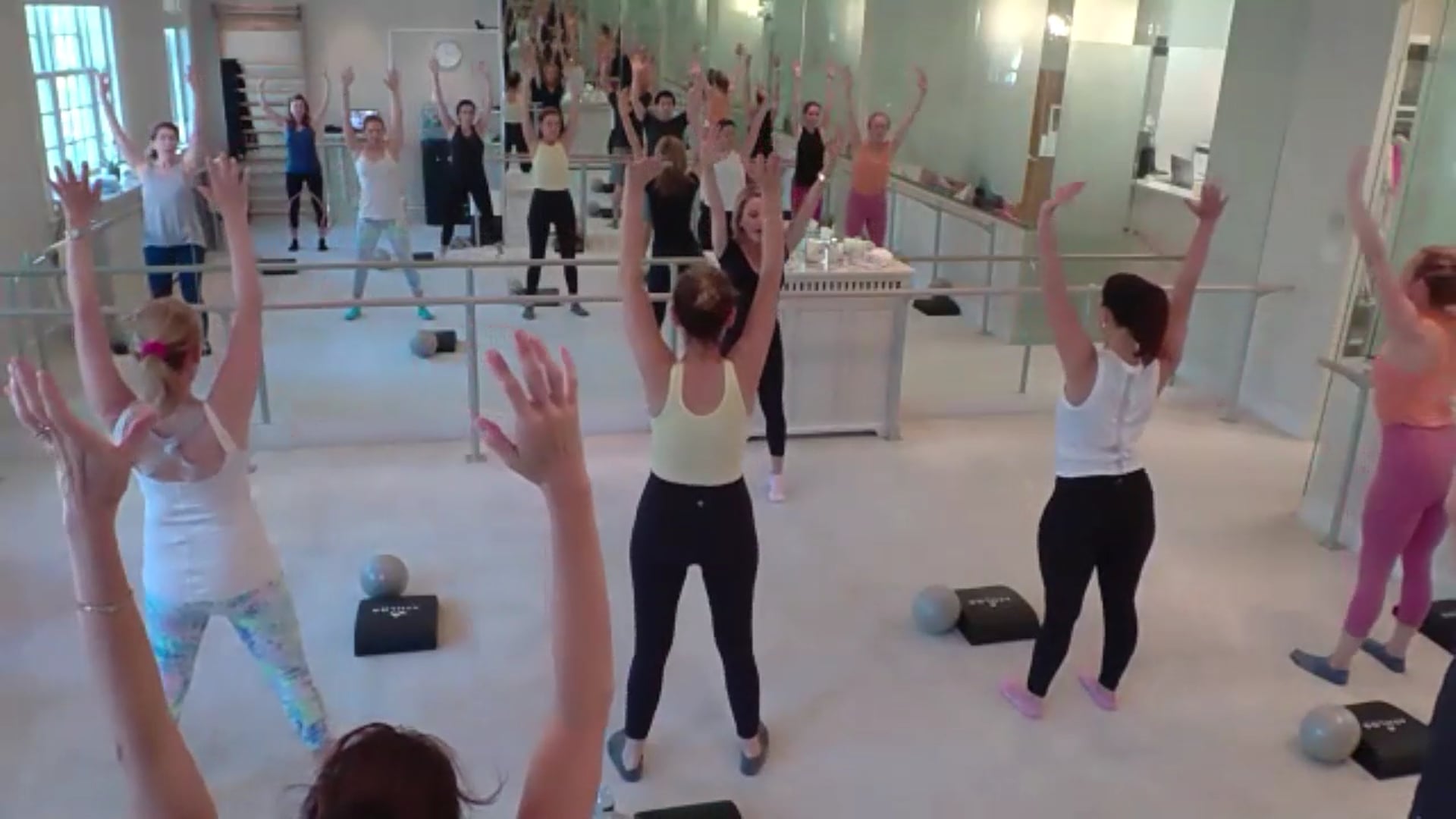 LIVE Studio Class with Cindy