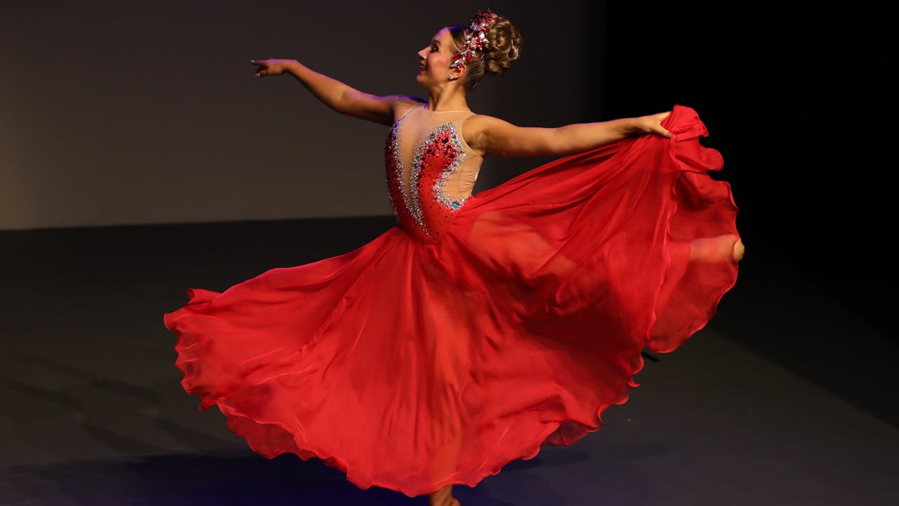 Junior Diamond Graceful Solo