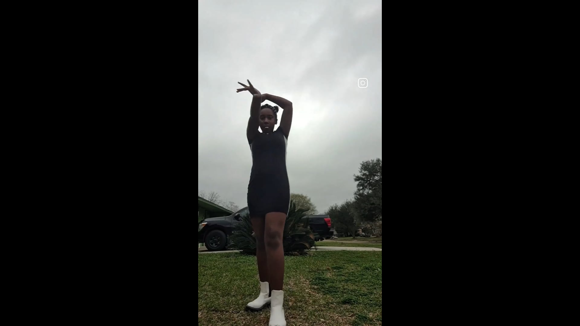 VID_49250206_002513_490