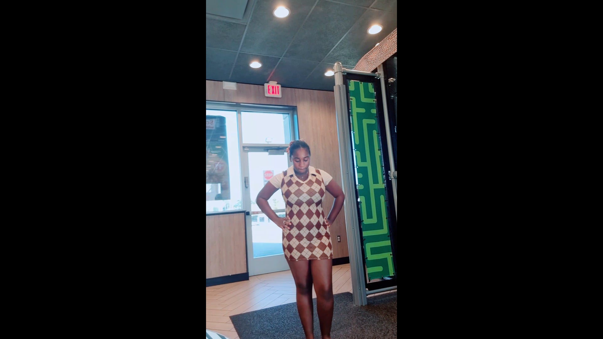 2025-10-23-193932198