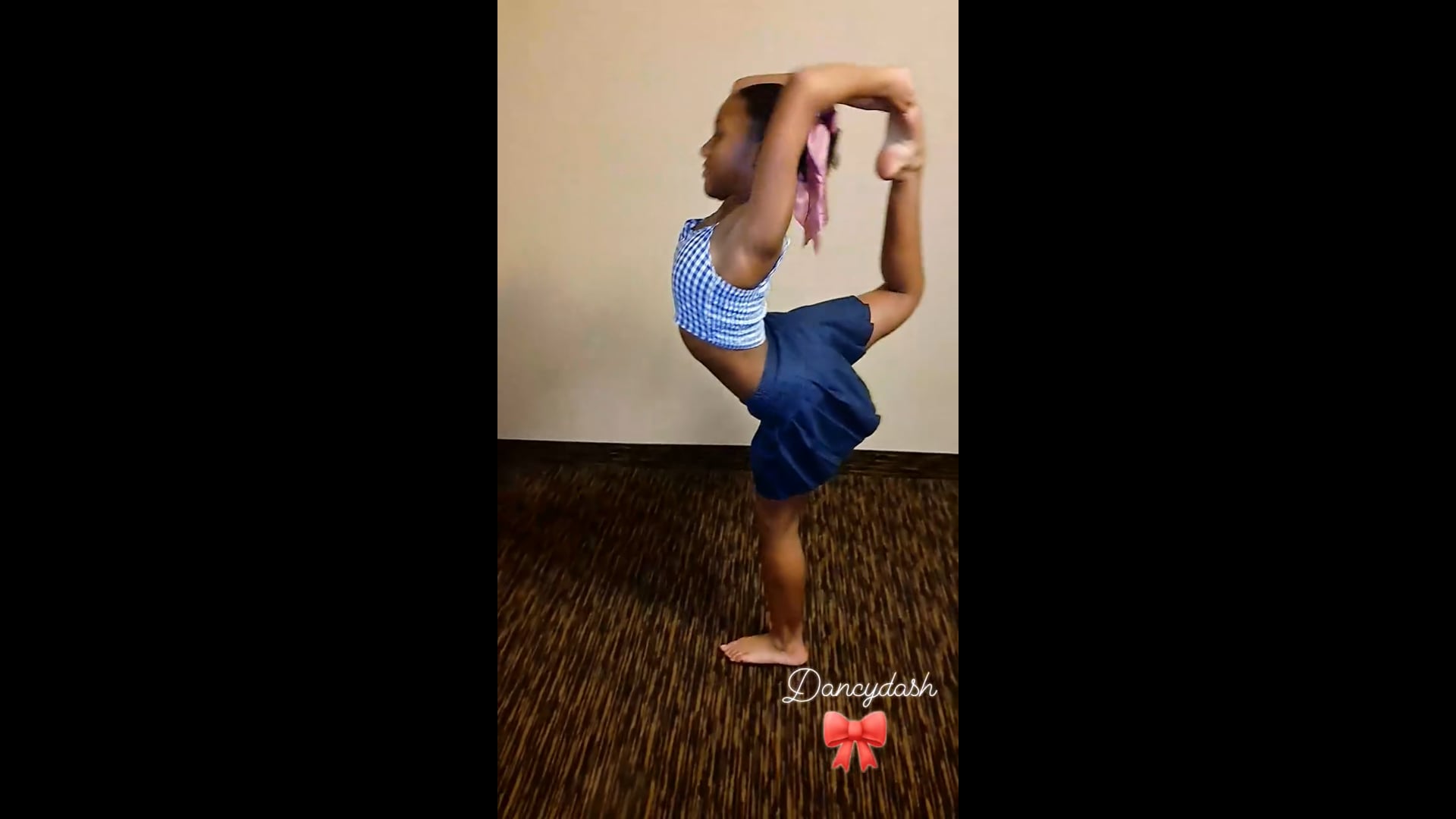 FB_VID_7821111469686671353