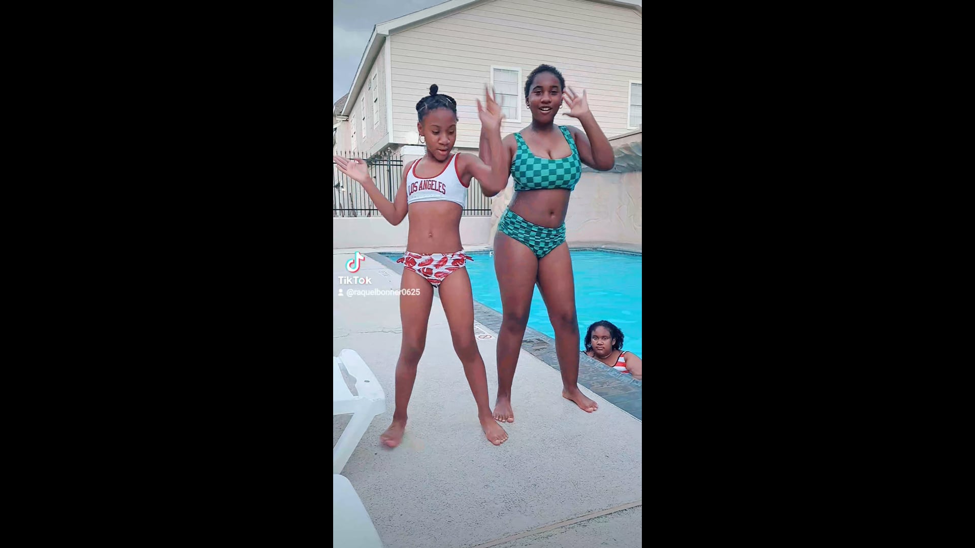 87f2d56e91bc156e16aeaae7708c1460