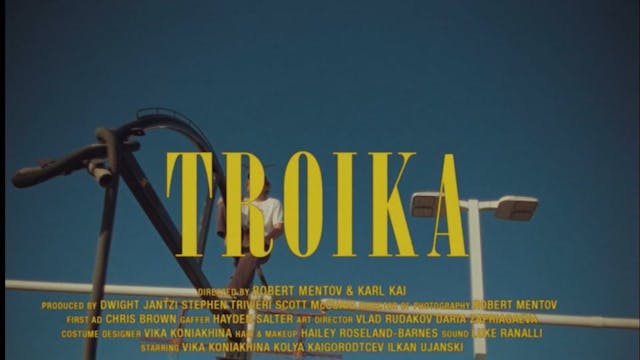 TROIKA de Robert Mentov, Karl Kai