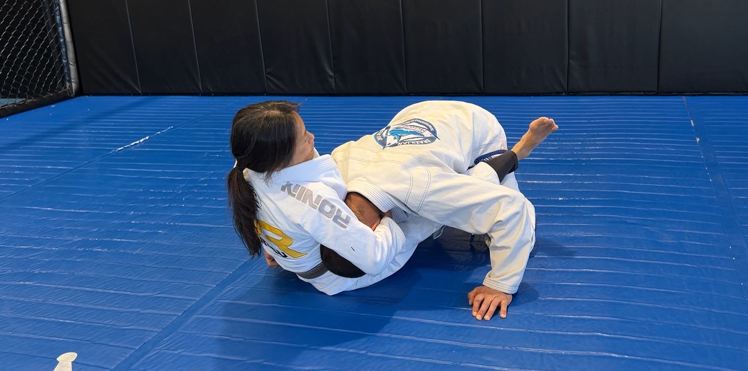 Basic Guillotine set up from Closed Guard