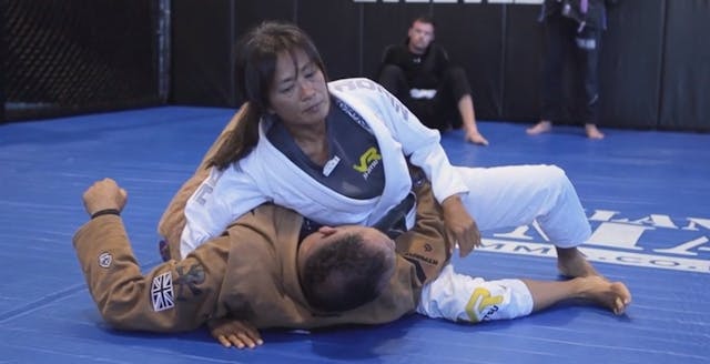 Reverse Half Guard to Knee Slide