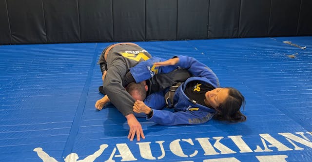 Omoplata to Williams Guard to Meat Ho...