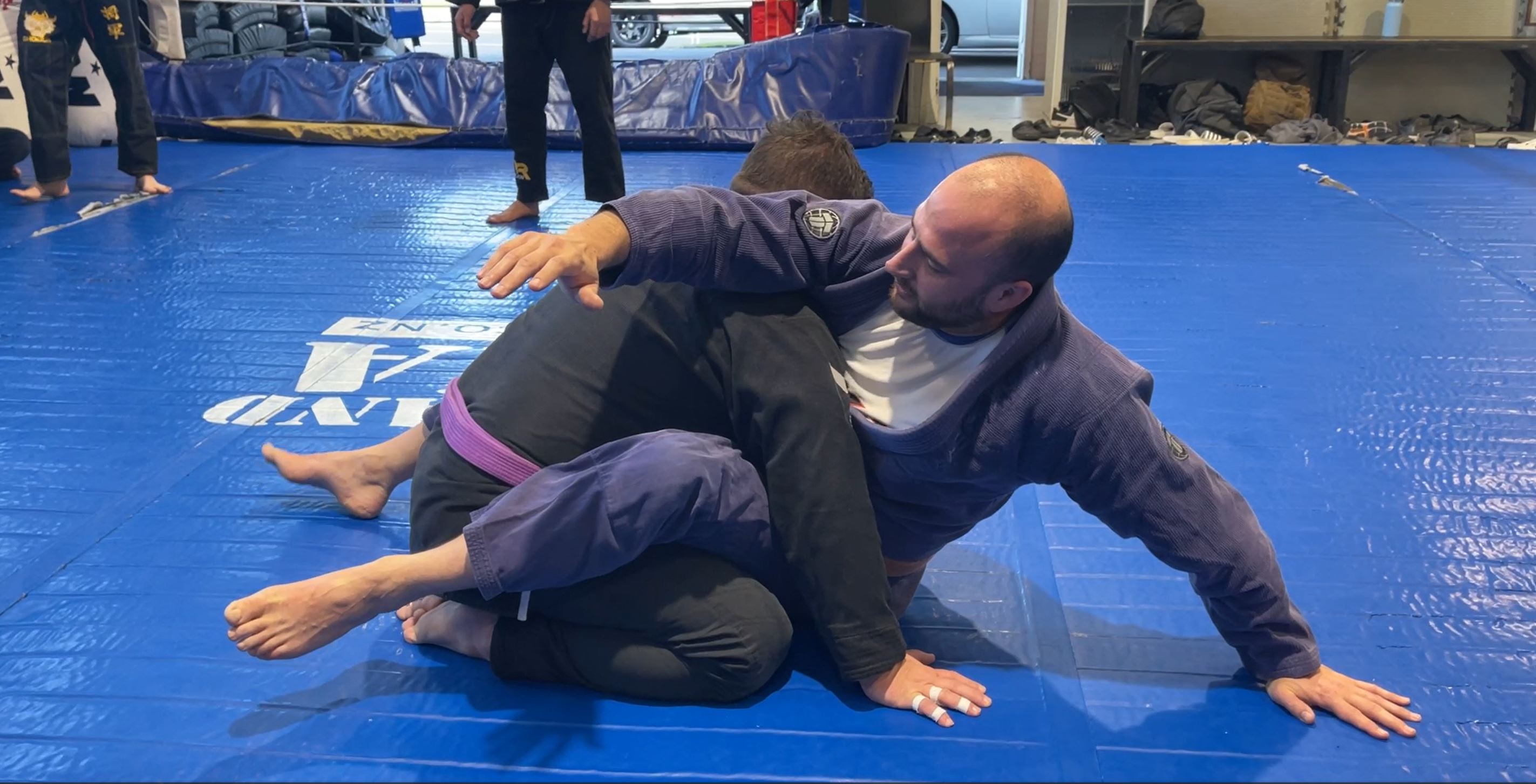 Hip Bump Sweep from Closed Guard using NoGi