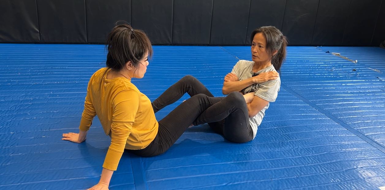 Footlock in Butterfly Ashi while facing opponent