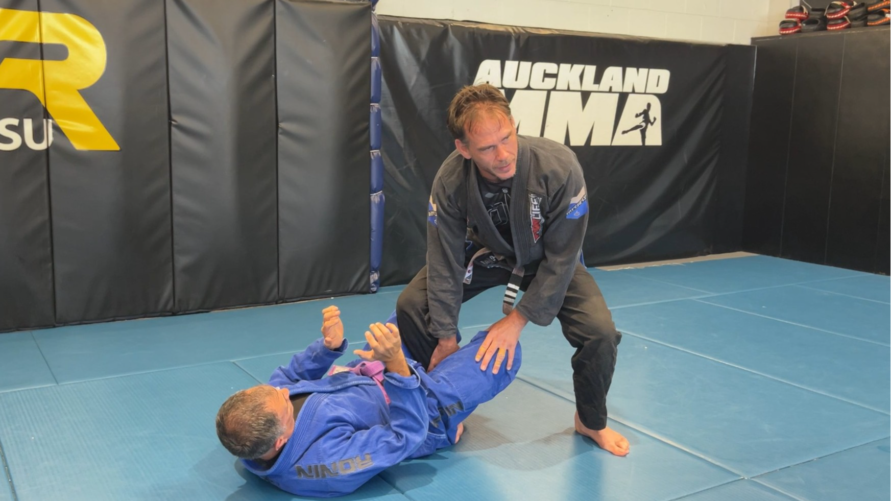 CLASS: Knee Cut with Foot Trapped against Bum (24-Mar-25)