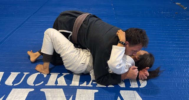 CLASS: Sweep from smashed half guard ...