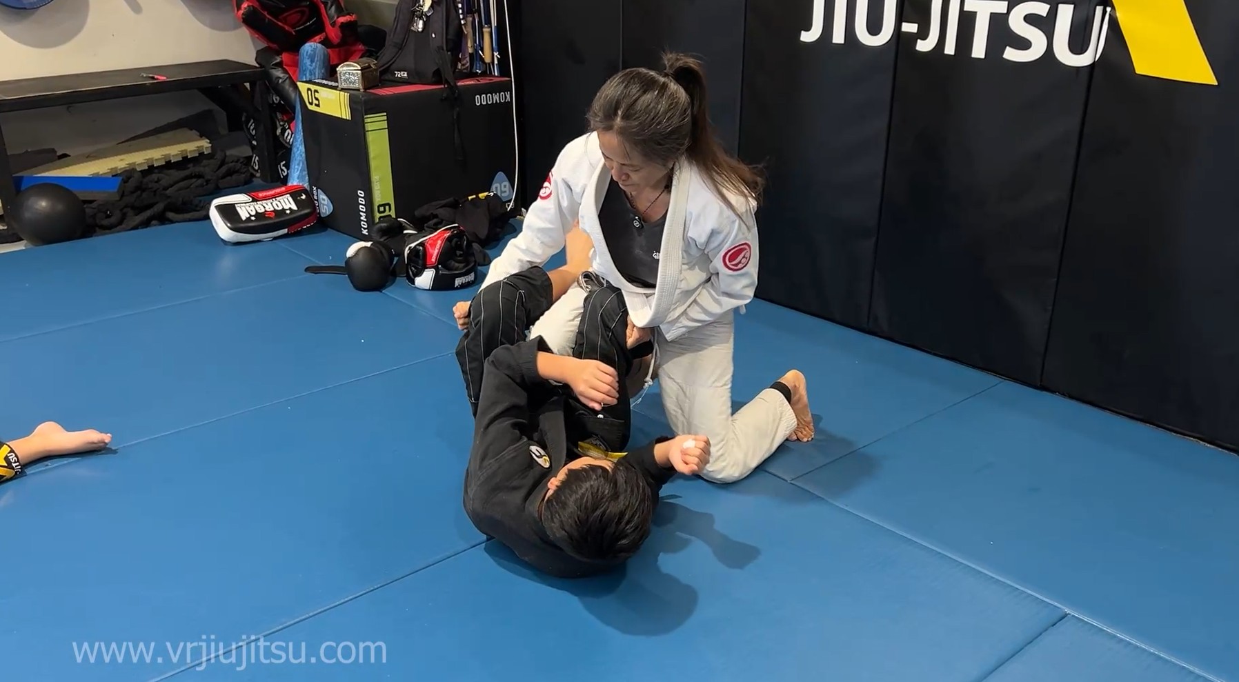 KIDS COMP CLASS: Tripod Pass and Resetting Kneeshield (15-jun-25)