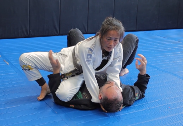 Side Control to North South Choke using Lapel