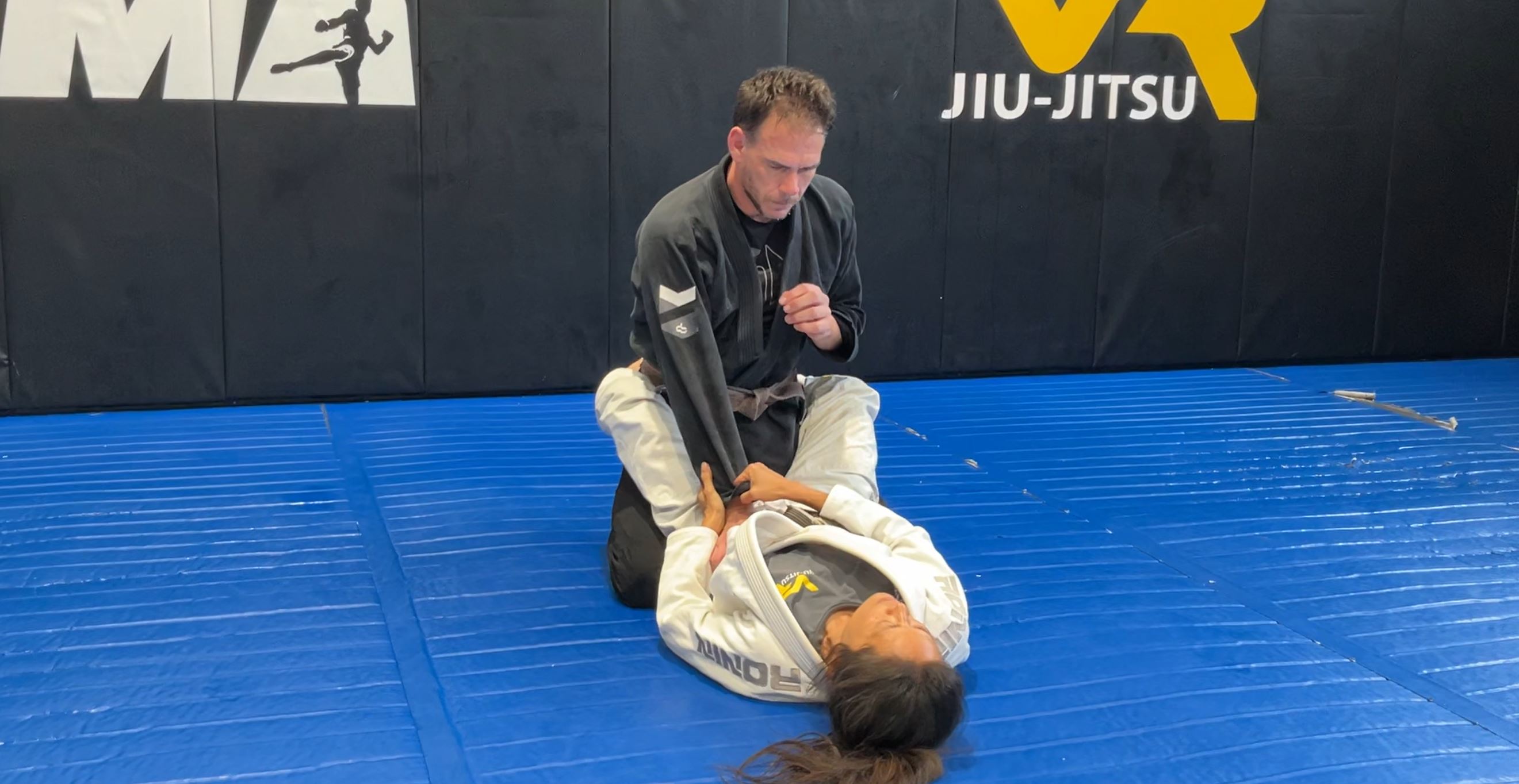 CLASS: Cross Sleeve Attacks from Closed Guard (17-Nov-23)