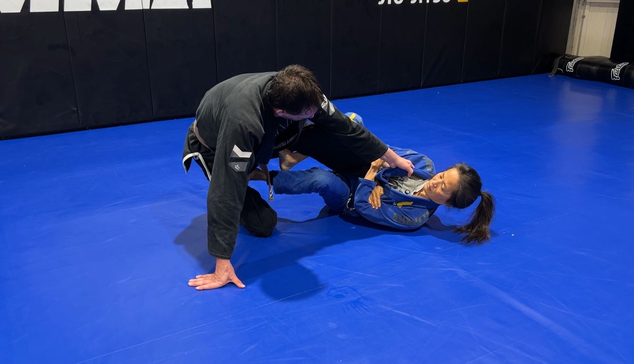 CLASS: Footlocks from Butterfly Ashi position (24-May-24)