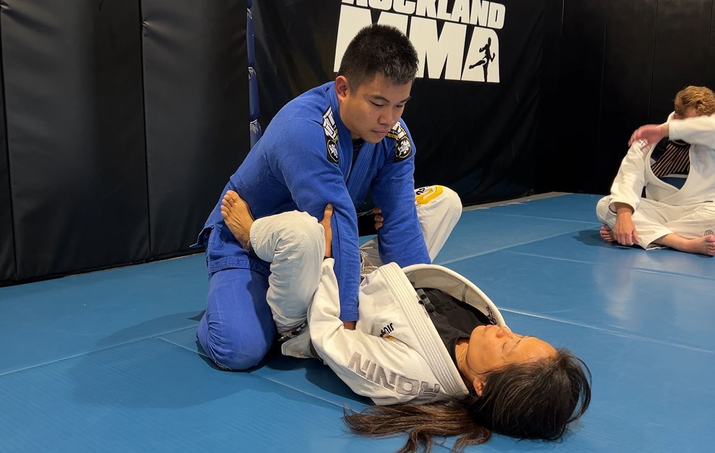 Cutting Armbars from Closed Guard with hands trapped on hips