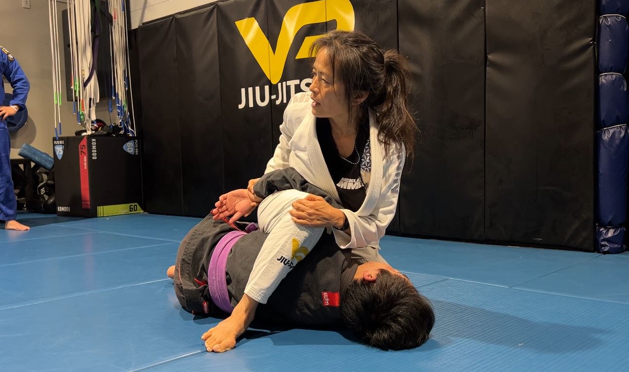 Counter the Underhook Escape from Side Control with Technical Mount