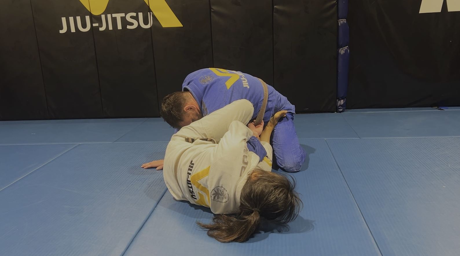 Switch Backtake from Failed Kimura in Closed Guard