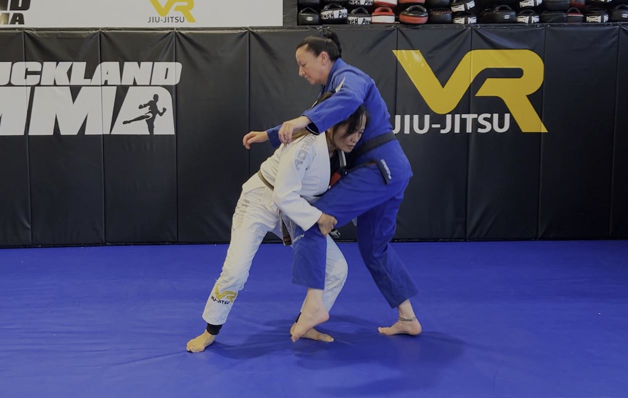 CLASS: Basics of the Double Leg Takedown with Knee Tap (15-Jan-25)