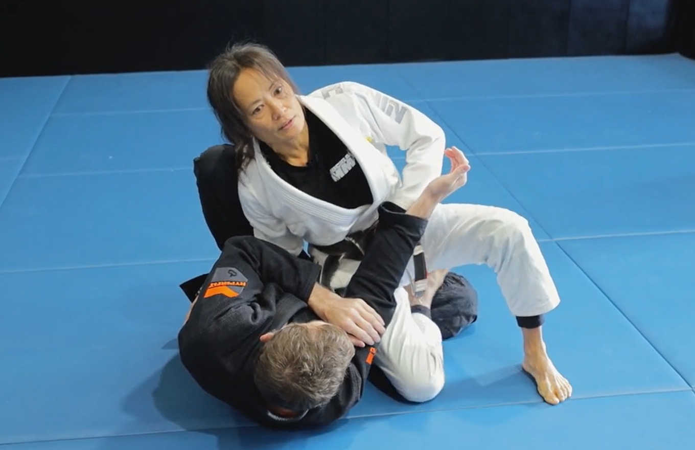 Leg Weave to Over Under to Knee Slice Pass