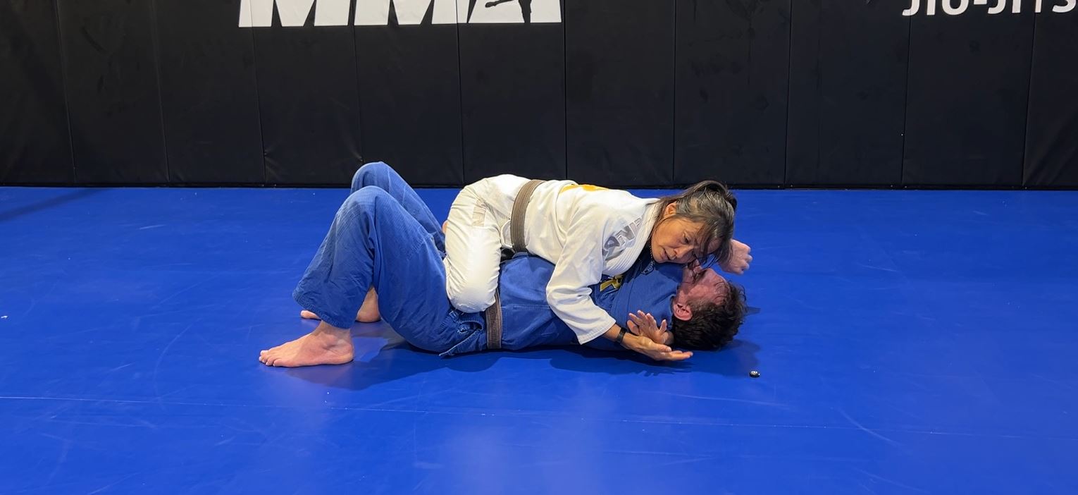 CLASS: Arm Triangle with finish in Mount or Half Guard (15-May-24)