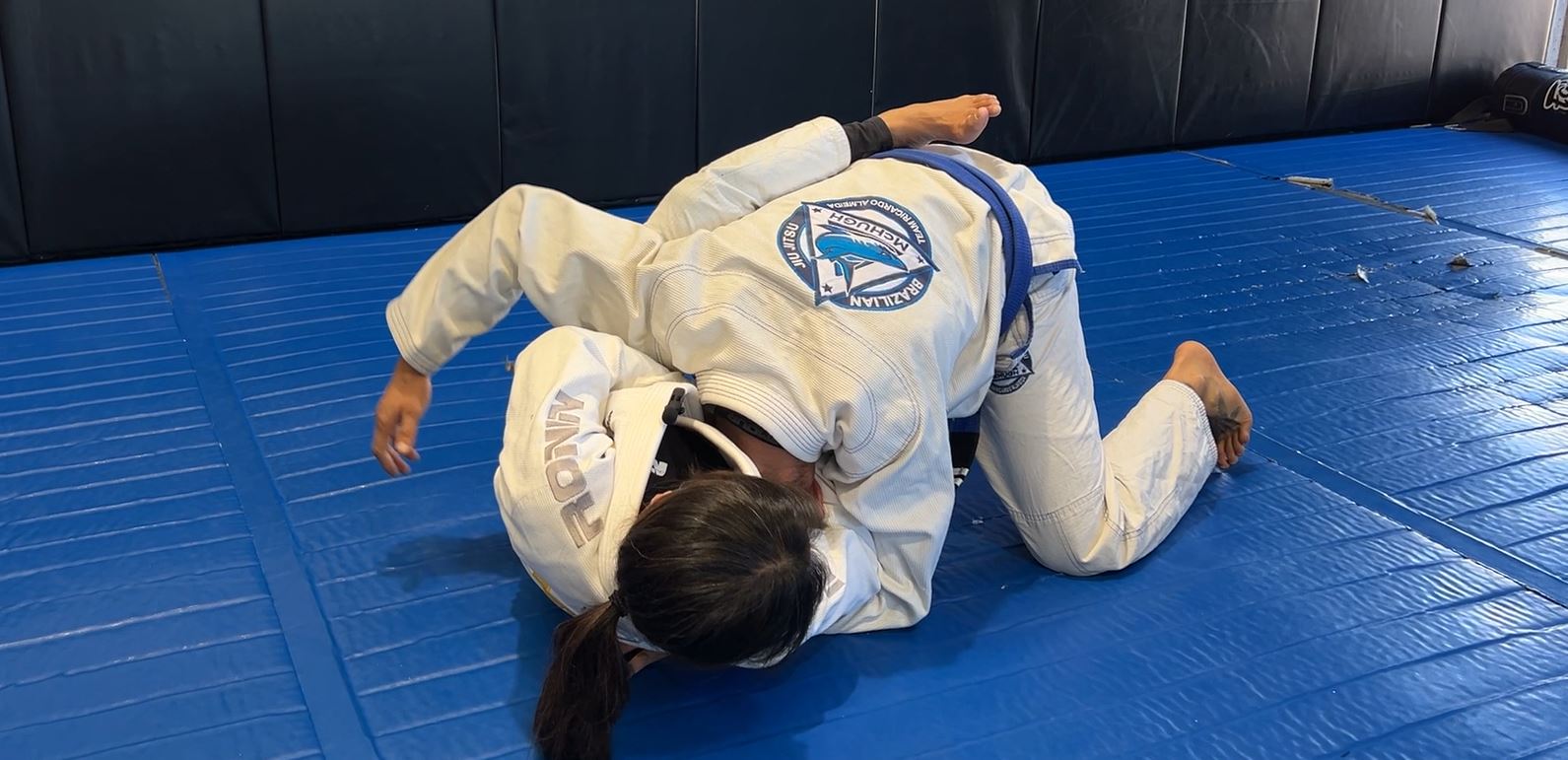 Basic Guillotine Choke from Open Guard using Chin Strap