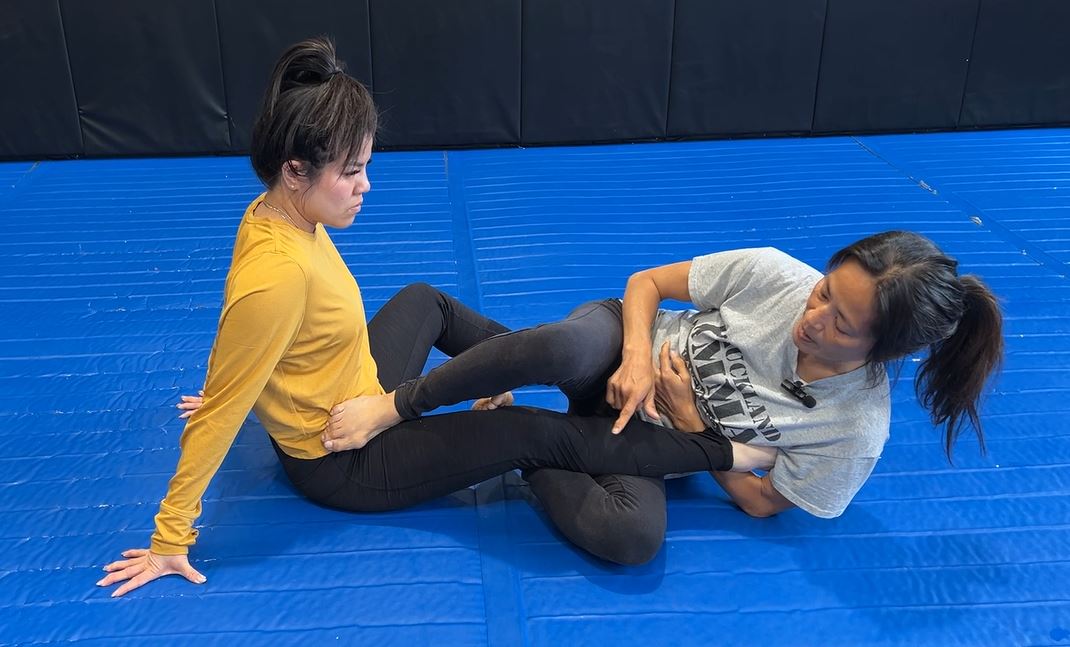Footlock from Butterfly Ashi leg entanglement