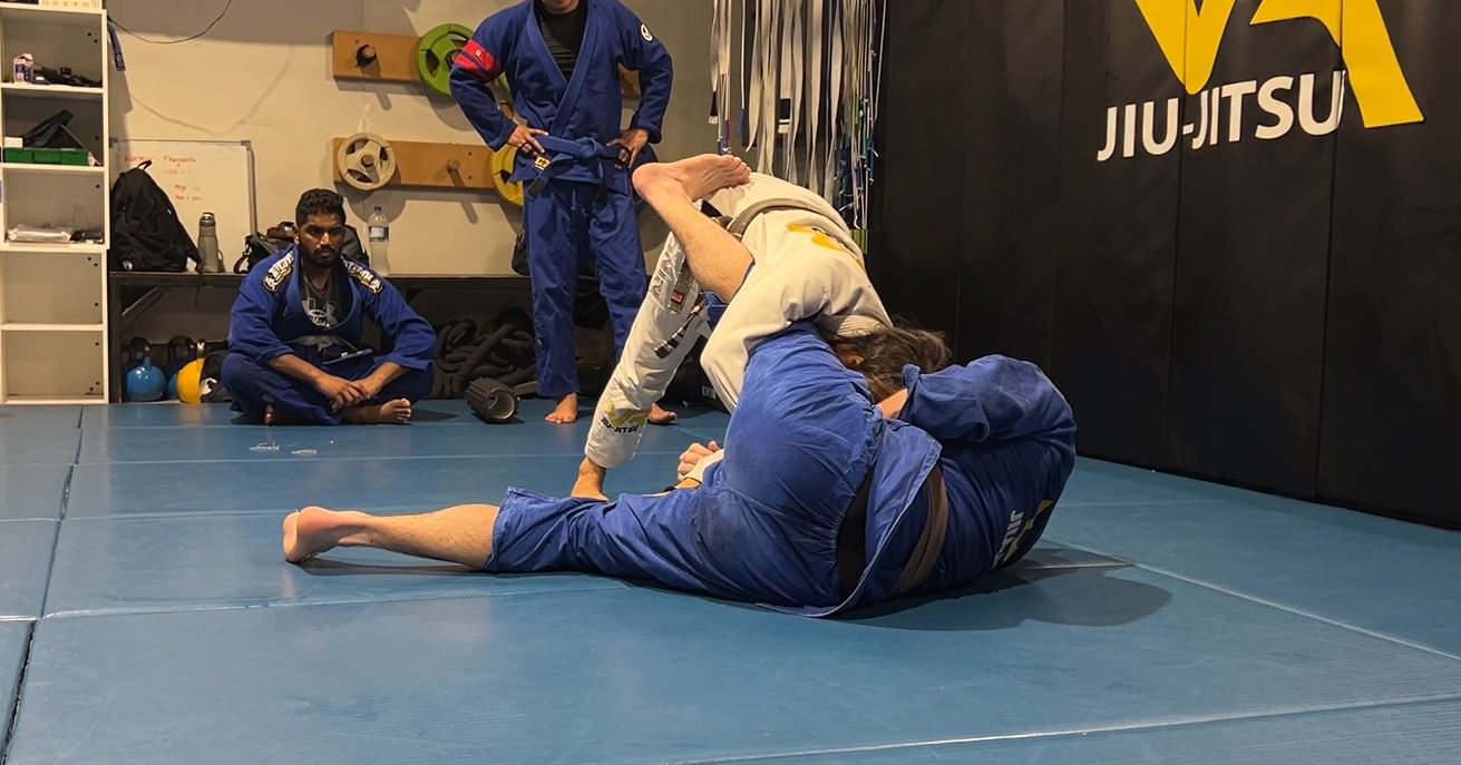 Passing Lasso Spider Guard with Leg Smash