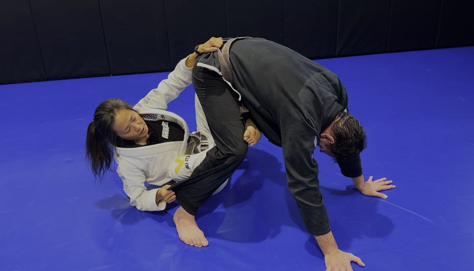 Backside X Guard to Backtake or Leg Drag