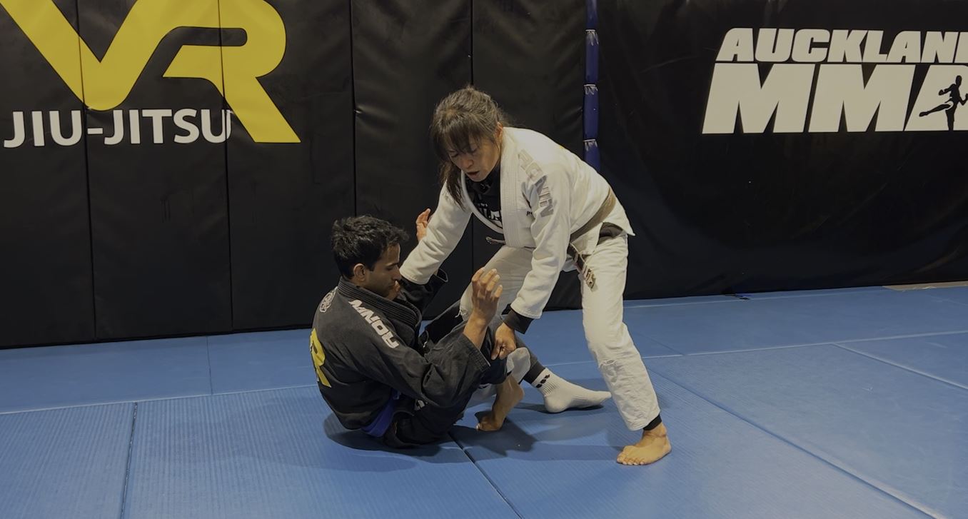 CLASS: Shin-on-Shin Passing of Open Guard (27-Jun-24)