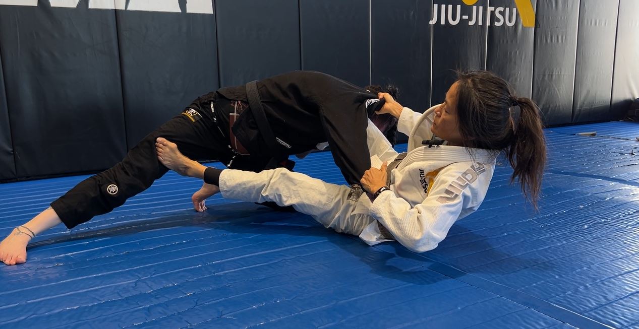 Failed Scissors Sweep to Omoplata