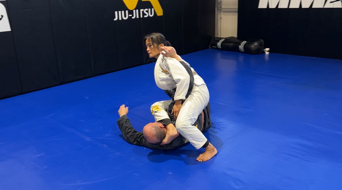 Counter the Underhook Escape from Side Control with Armbar