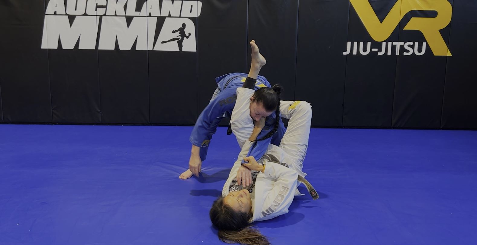 Collar & Sleeve Guard to Triangle on Standing Opponent