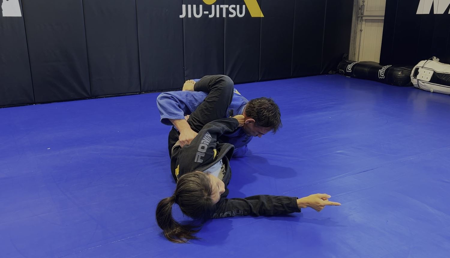 CLASS: Stiff Arm Defense of Over Under Pass (18-Nov-24)