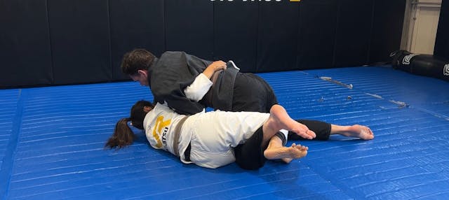 Reverse Sweep from Underhook Half Guard
