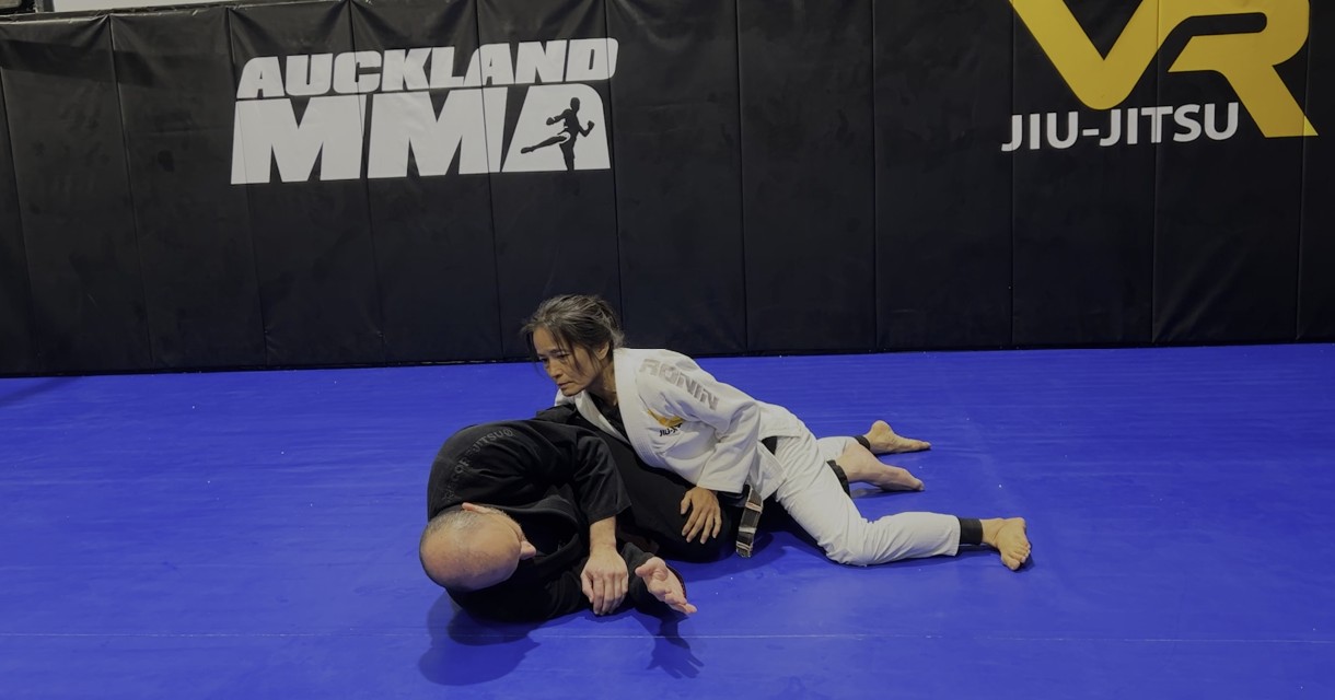 CLASS: Smash Pass & Rugby Pass on Kneeshield Halfguard (14-Jul-25)