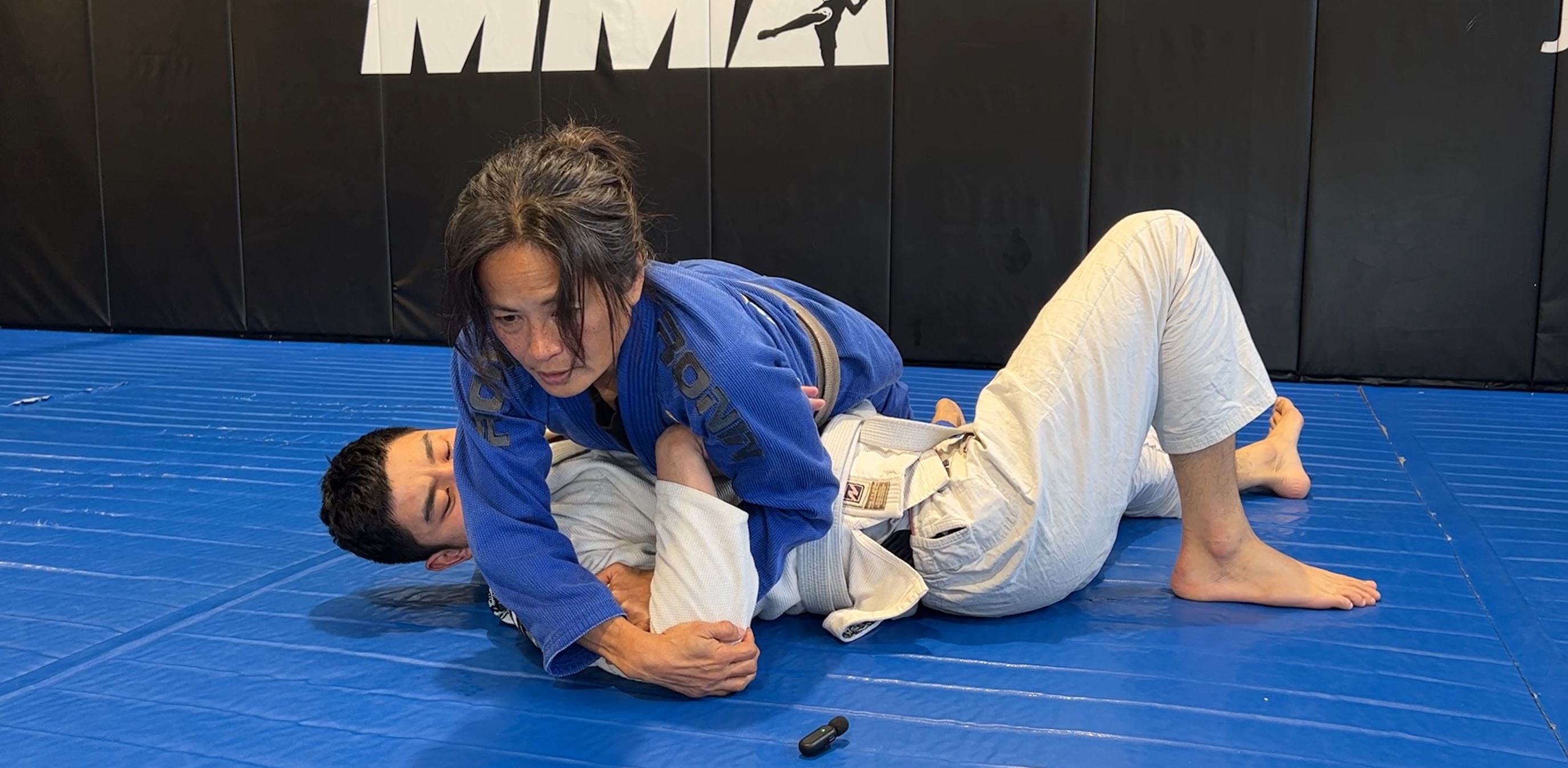 Wristlock from side control with opponent's underhook