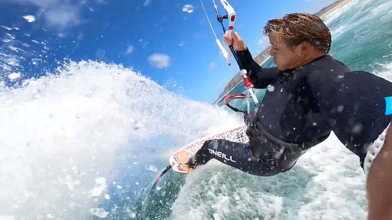 KEVVLOG - Look At Those Waves