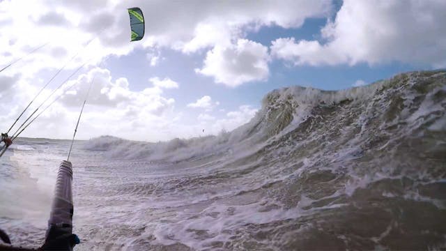 KEVVLOG - Caught In A 50 Knot Storm!