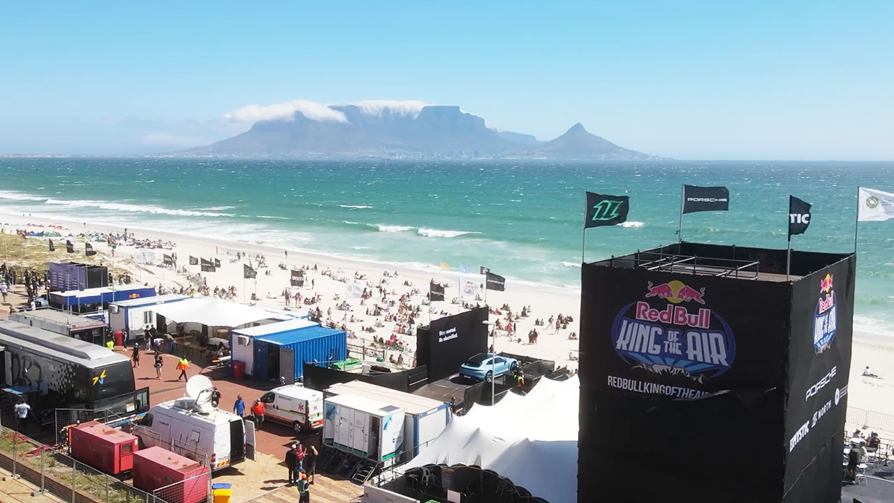 KEVVLOG - Big first day at the King of the Air