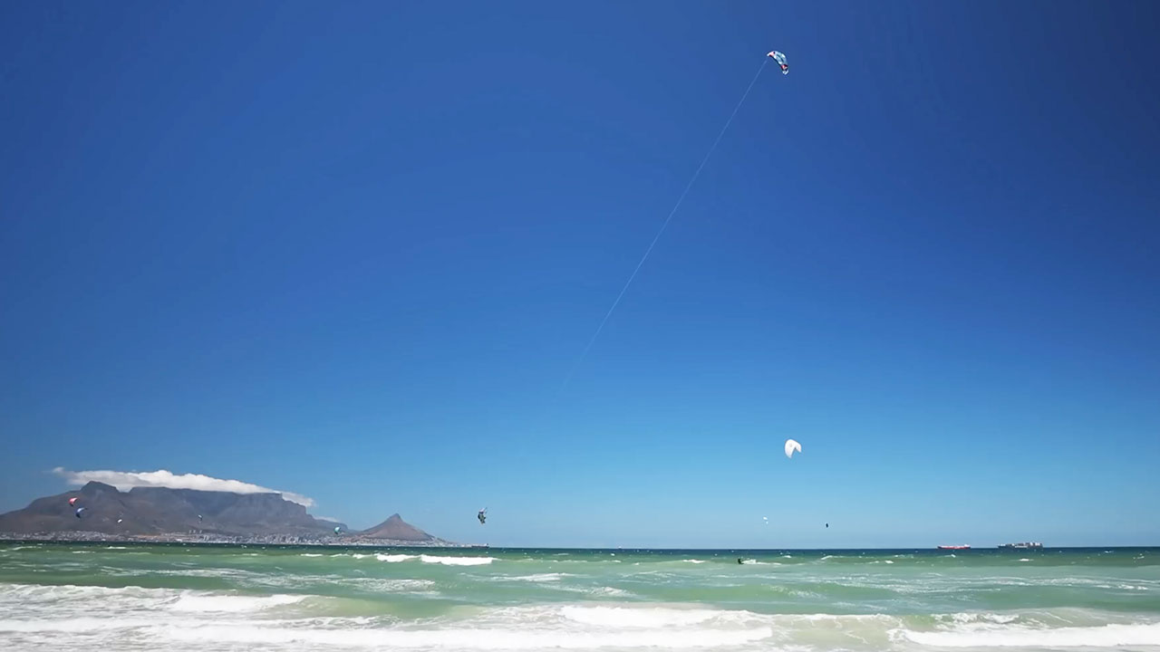 KEVVLOG - We kited the WORLDS LONGEST lines!